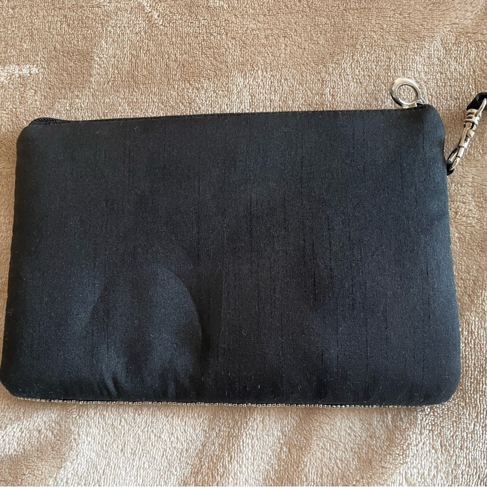 Bamboo Trading Company elegant beaded wristlet/clutch - Picture 3 of 6